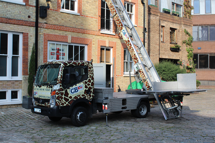 Gerald-hoist-hire-landscape